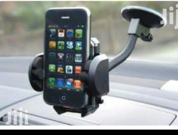 New Windscreen Phone Holder, Free Delivery Within Nairobi Town.