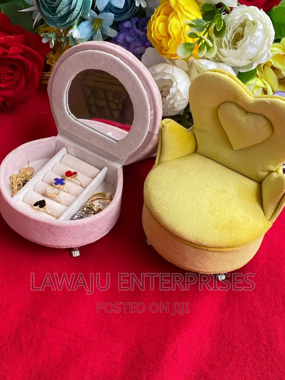 Sofa Mini Jewelry Organizer