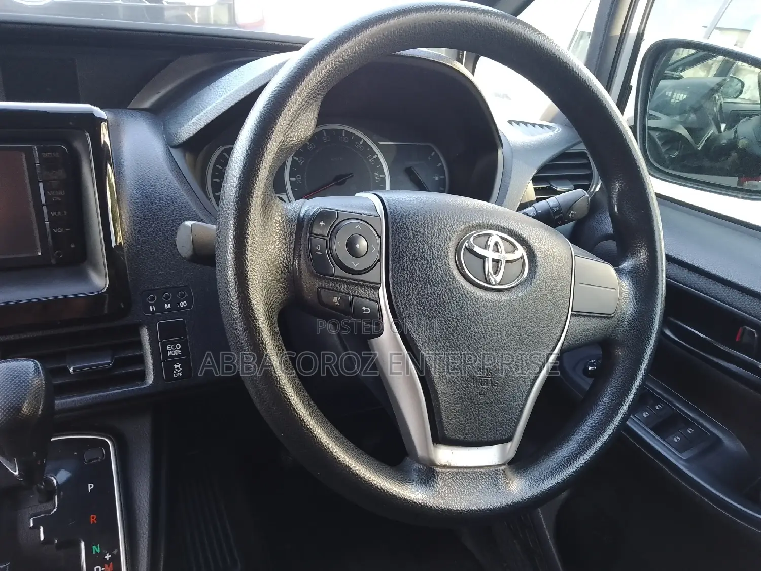 Toyota Voxy 2016 Gray
