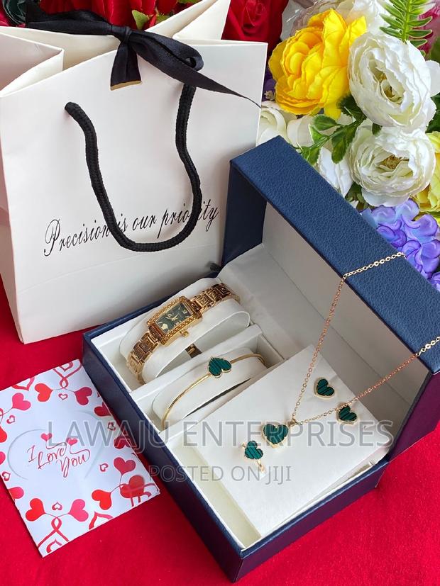 Green 5 in 1 Gift Set - main view