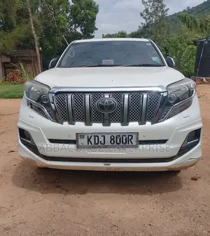 2016 Toyota Land Cruiser Prado 2.8 D-4D - White
