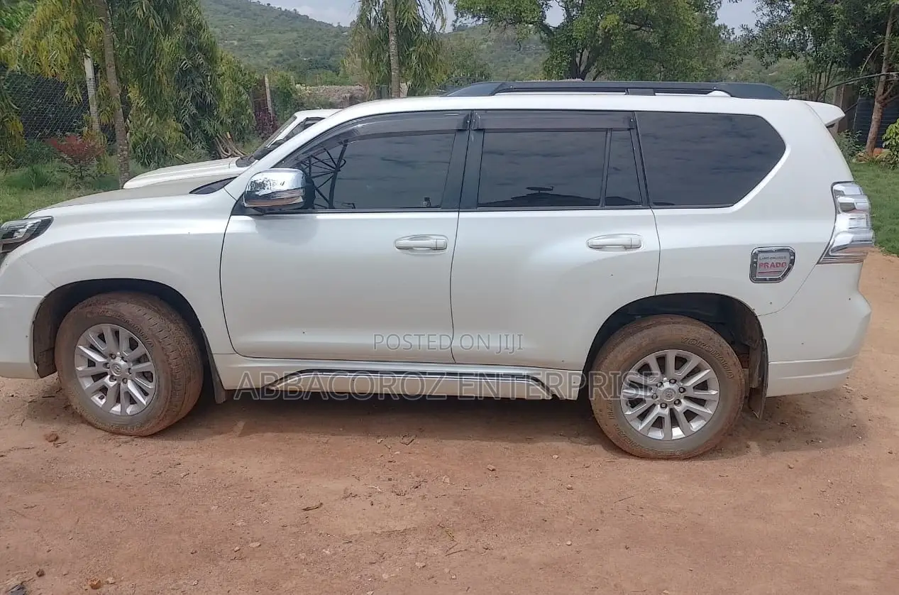 Toyota Land Cruiser Prado 2.8 D-4D 2016 White