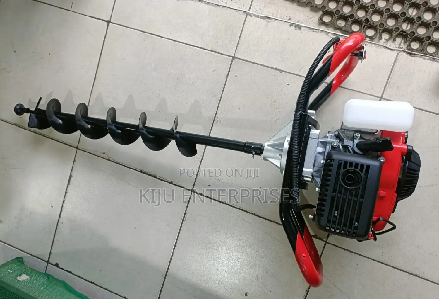 Earth Auger Petrol Powered Machine