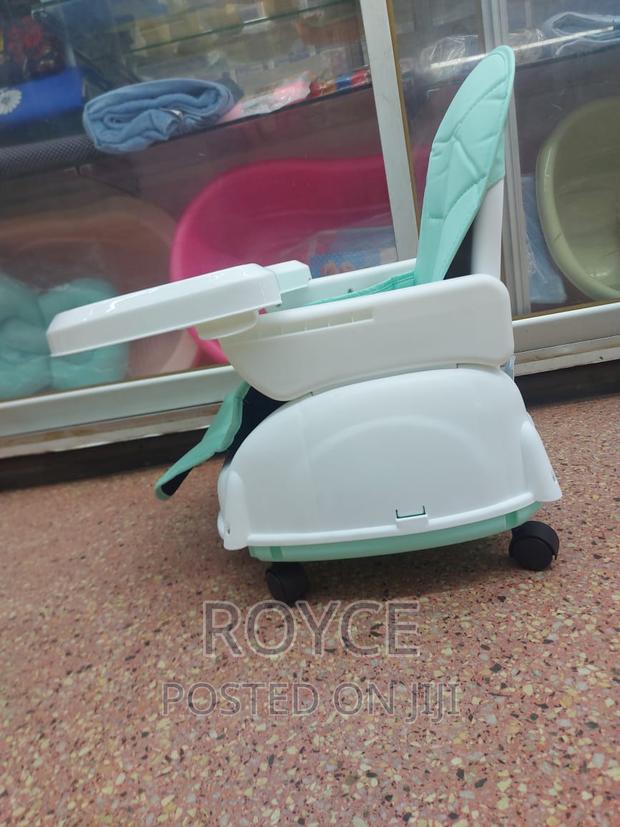 Adjustable Baby Feeding Chair - thumbnail 4