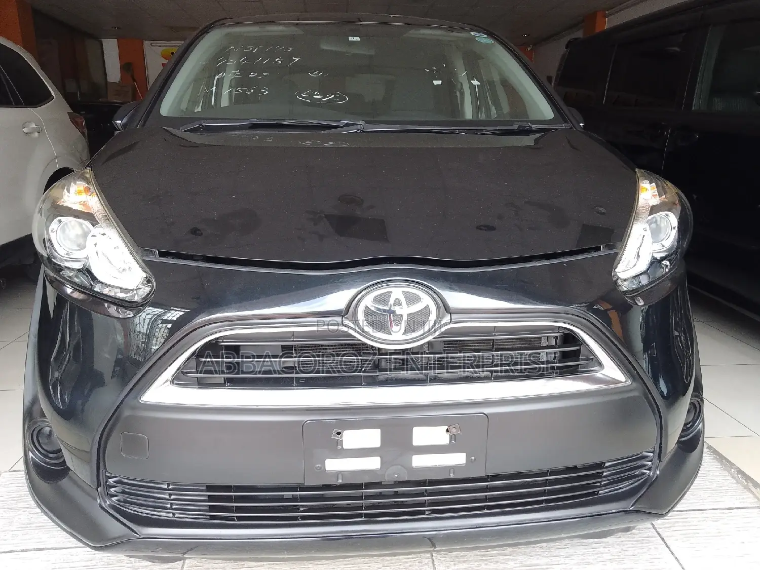 Toyota Sienta 1.5 AWD 2016 Matt Black
