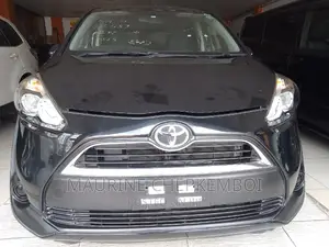 Toyota Sienta 1.5 AWD 2016 Matt Black
