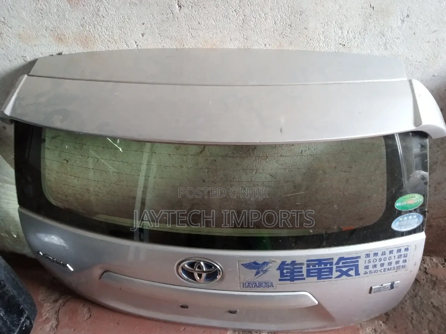 Toyota Auqua 2012 Rearboot