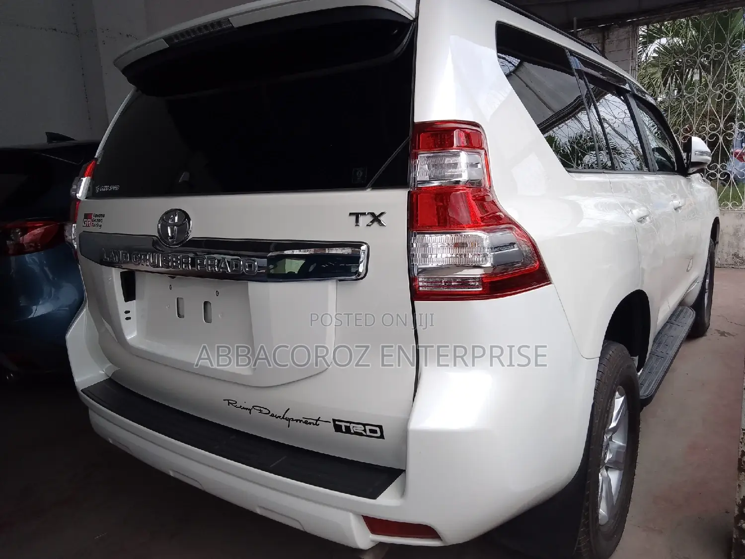 Toyota Land Cruiser Prado 2.8 2017 Pearl