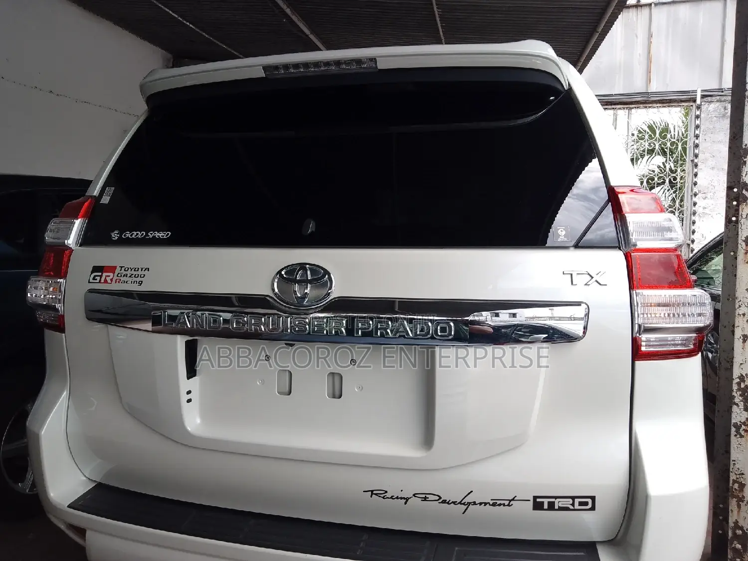 Toyota Land Cruiser Prado 2.8 2017 Pearl