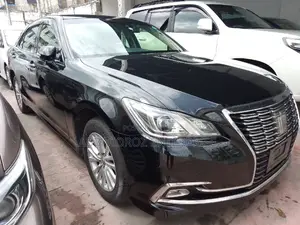 Toyota Crown 2016 Matt Black
