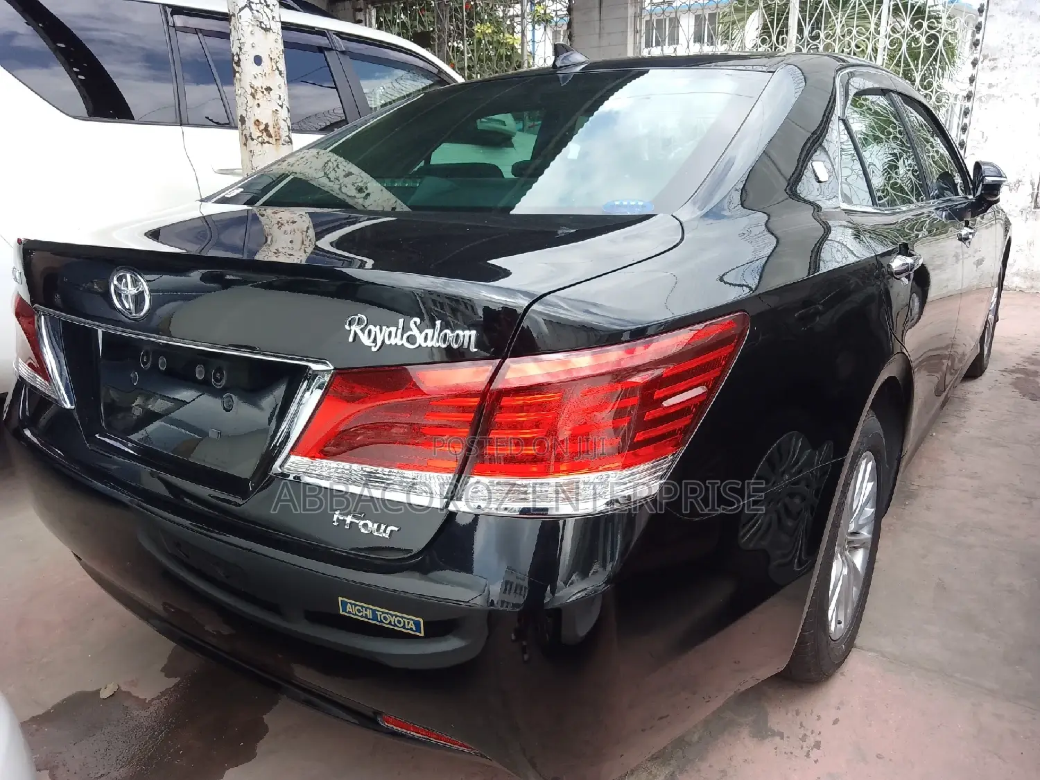 Toyota Crown 2016 Matt Black