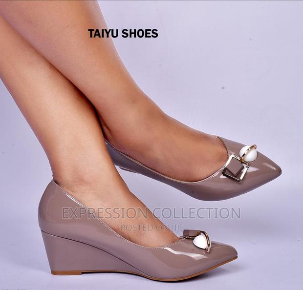 Ladies Official Shoes.Sizes 37_42 - thumbnail 8