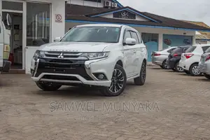 Mitsubishi Outlander 2.4 PHEV AWD 2017 White