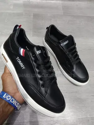 Tommy Hilfiger Casuals