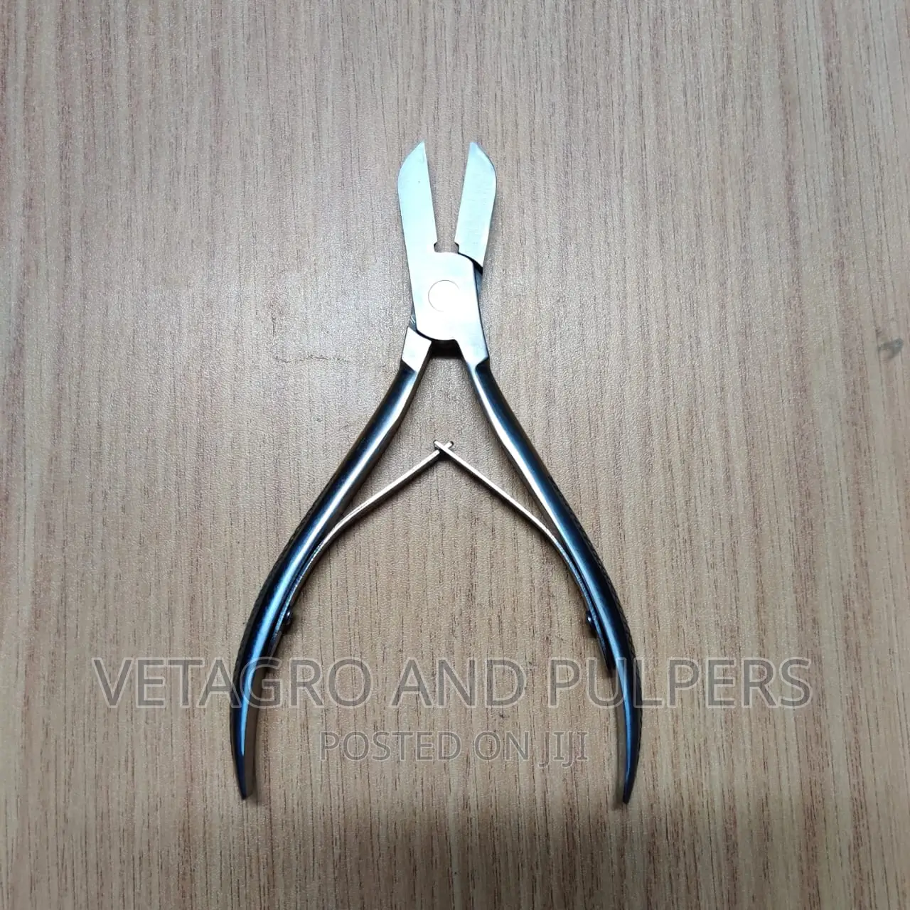 Pig Tooth Clippers