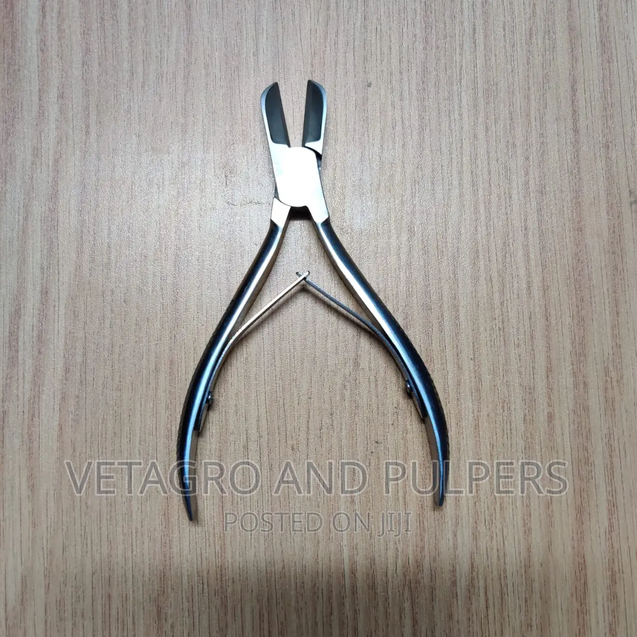 Pig Tooth Clippers