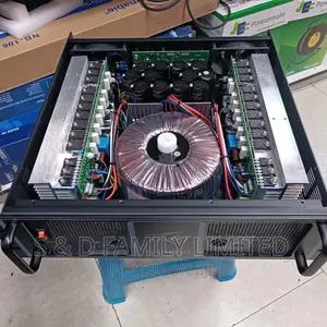 Peavey Professional Power Amplifier CS6000