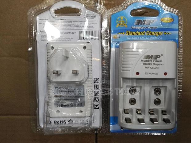 Mp Standard Charger AA,AAA and 9V - main view