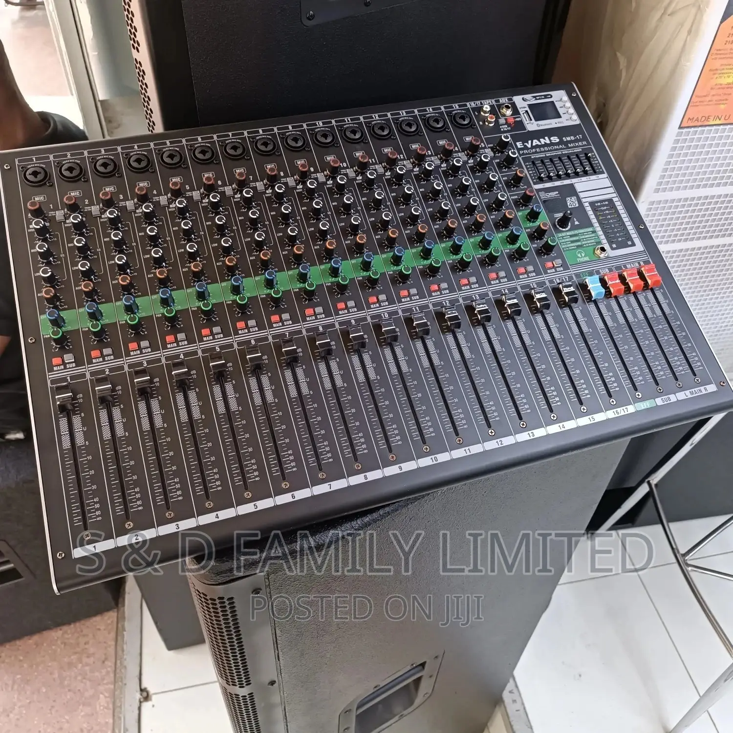 Evans SMB-17 Powered Mixer 17 Channels
