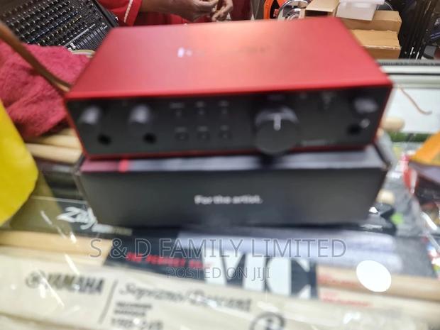 Focusrite Scarlett 2i2 4th Generation Soundcard - thumbnail 5