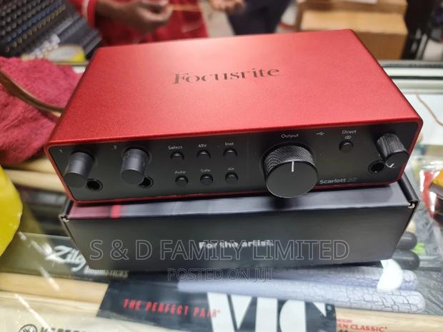 Focusrite Scarlett 2i2 4th Generation Soundcard - thumbnail 6