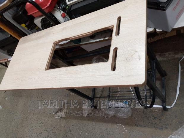 Sewing Machine Table - main view