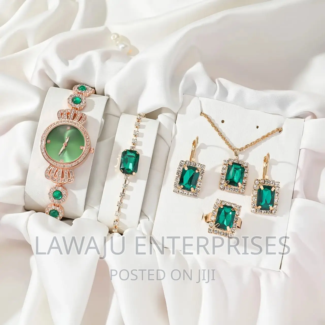 Emerald Green Ladies Jewellery Set