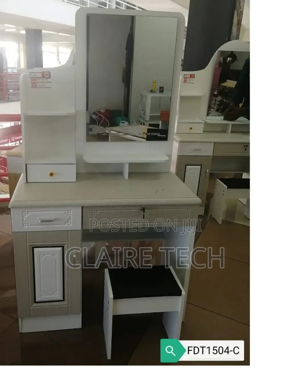 White Dressing Table With Fixed Mirror