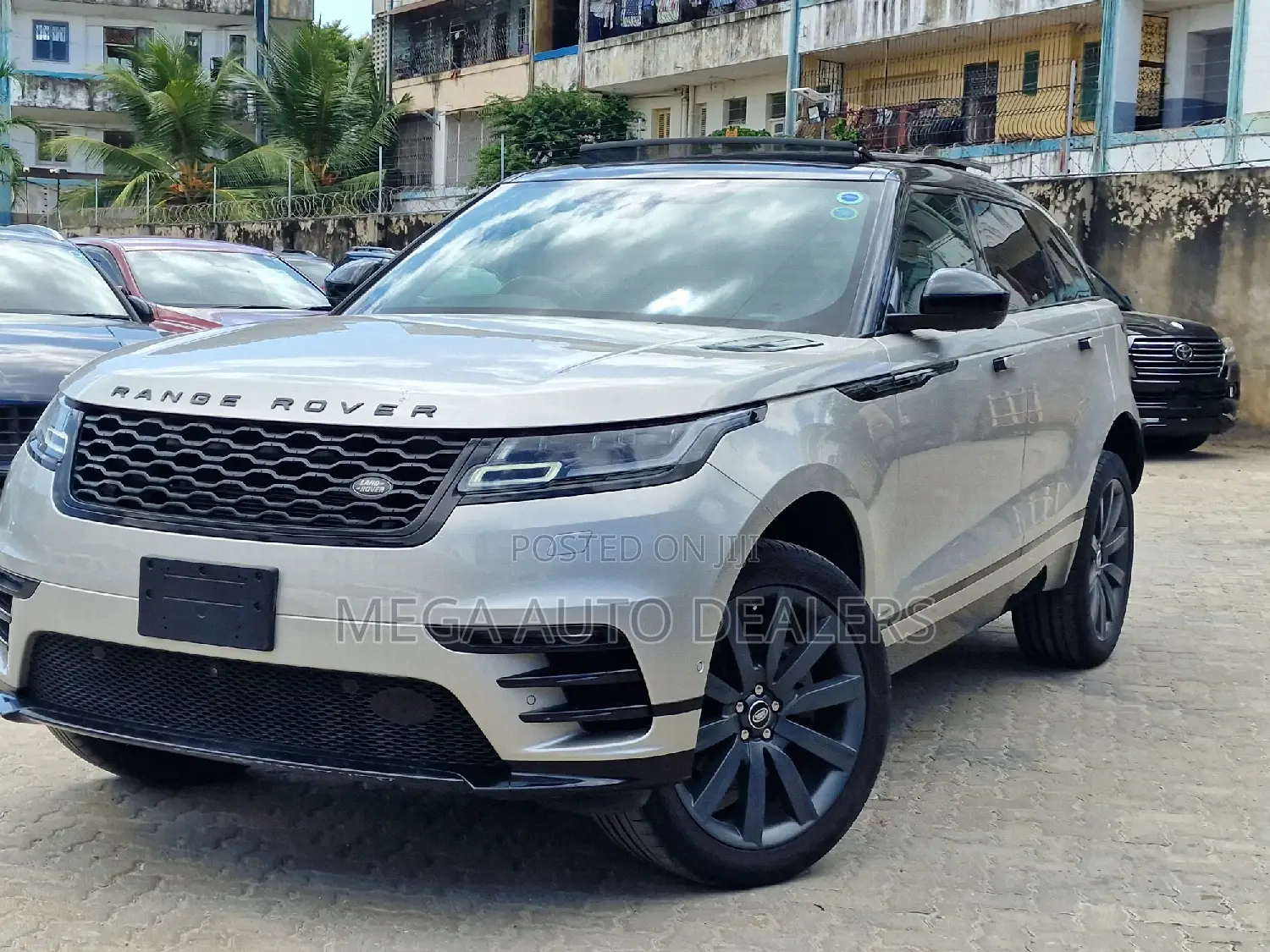 Land Rover Range Rover Velar 2019 Gold