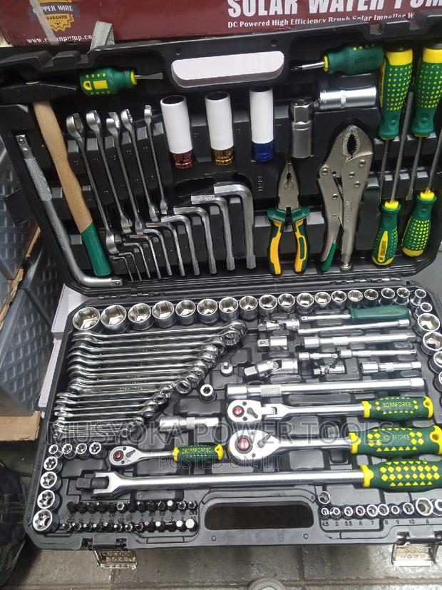 Force 142 Piece Combination Tool Set 1/2", 3/8" 1/4" - main view