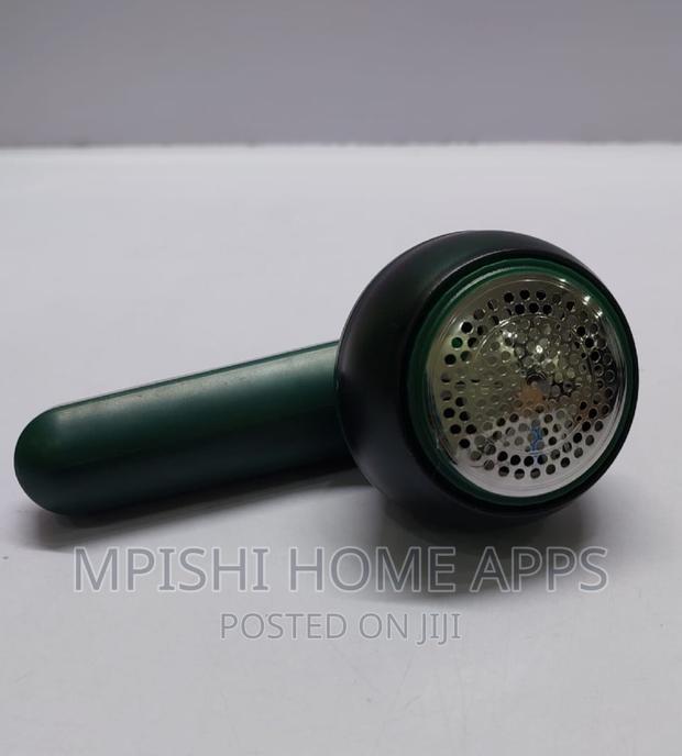 Electric Lint Remover. - thumbnail 2