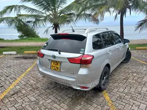 Toyota Corolla Fielder 2015 Silver