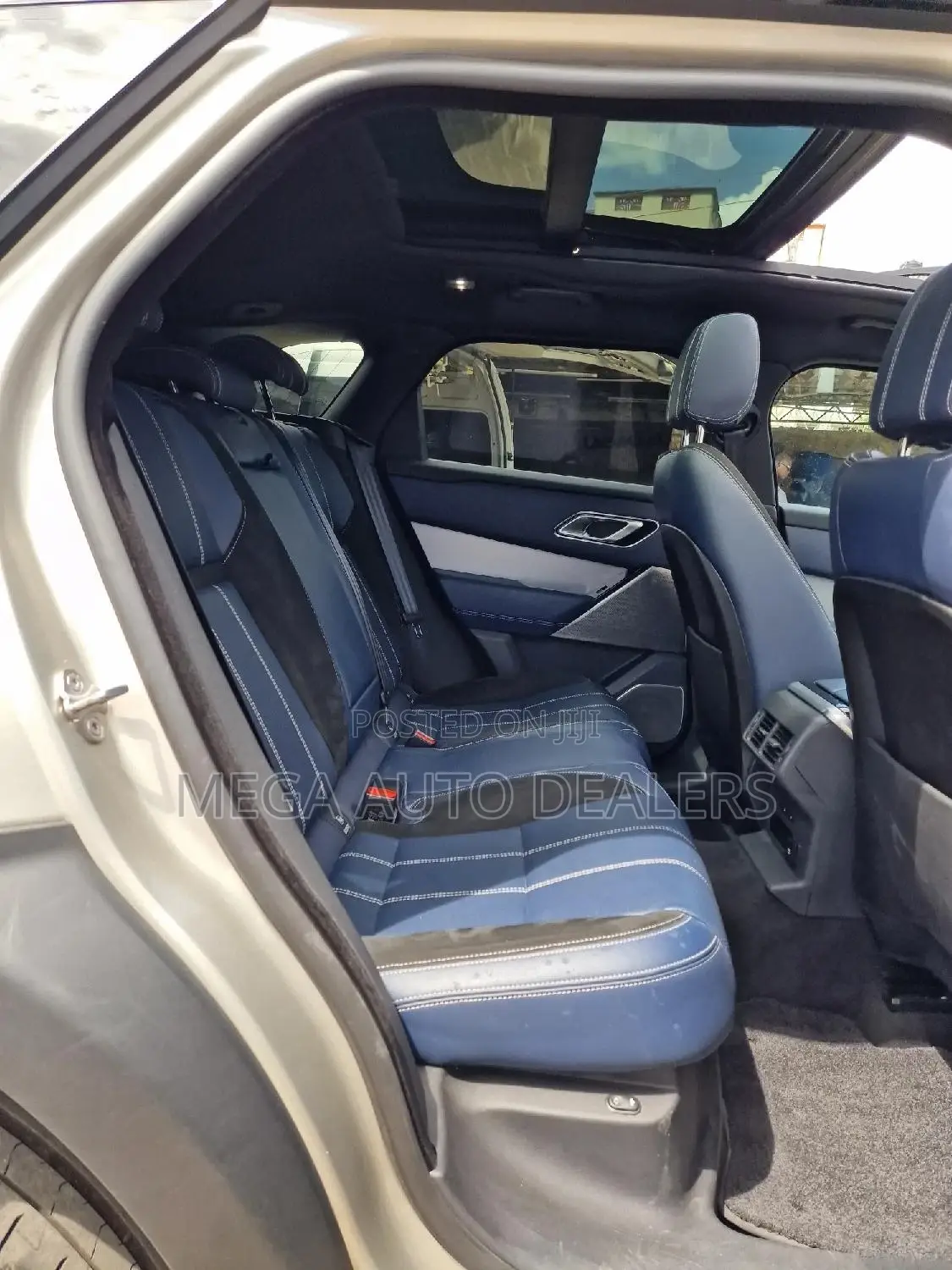 Land Rover Range Rover Velar 2019 Gold