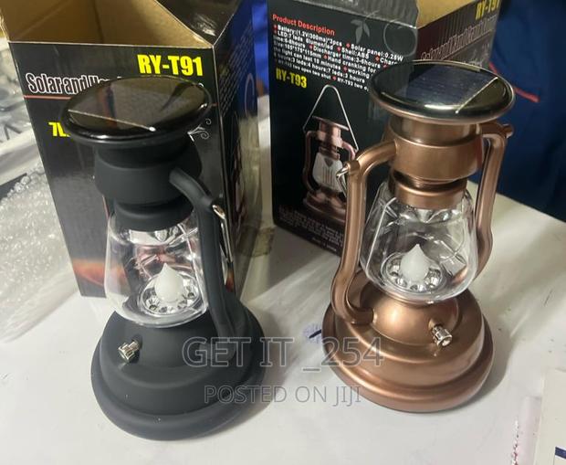 Solar Hand Crank Lamp