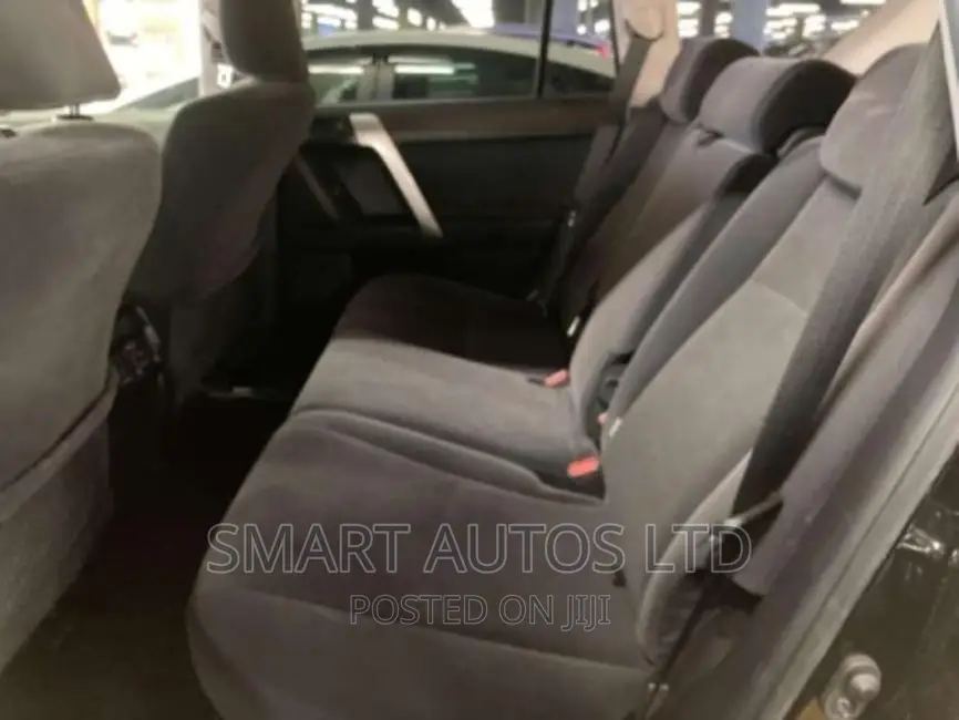 Toyota Land Cruiser Prado 2017 Black