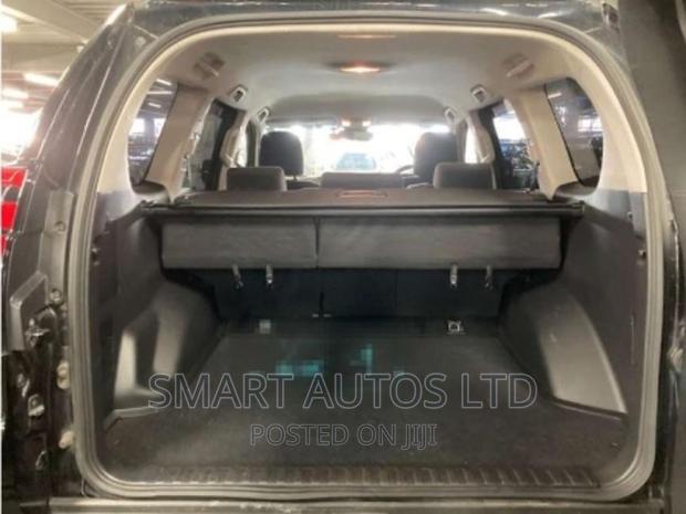 Toyota Land Cruiser Prado 2017 Black - thumbnail 5