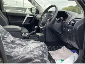 Toyota Land Cruiser Prado 2017 Black