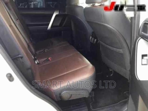 Toyota Land Cruiser Prado 2017 Pearl - thumbnail 4