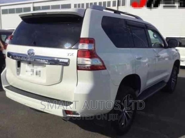 Toyota Land Cruiser Prado 2017 Pearl - thumbnail 6