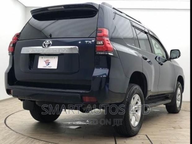 Toyota Land Cruiser Prado 2018 Blue - thumbnail 3