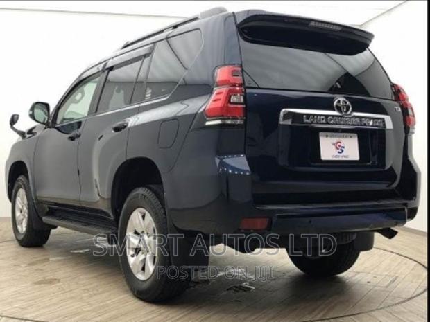 Toyota Land Cruiser Prado 2018 Blue - thumbnail 4