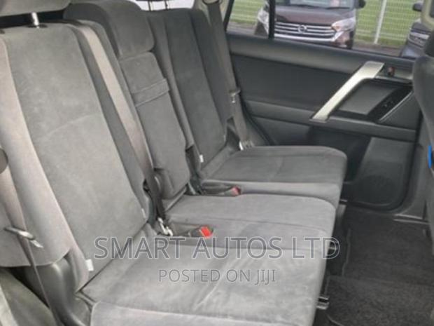 Toyota Land Cruiser Prado 2018 Black - thumbnail 7