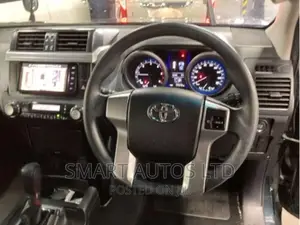 Toyota Land Cruiser Prado 2016 Green
