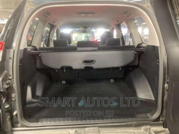 Toyota Land Cruiser Prado 2016 Green - thumbnail 6