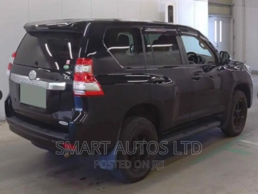 Toyota Land Cruiser Prado 2017 Black