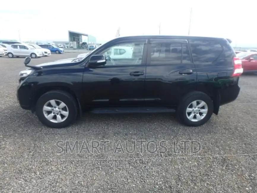 Toyota Land Cruiser Prado 2017 Black