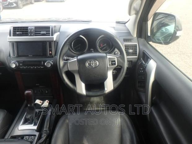 Toyota Land Cruiser Prado 2017 Black - thumbnail 7