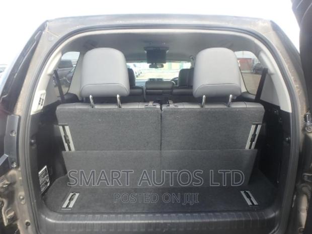 Toyota Land Cruiser Prado 2017 Black - thumbnail 8