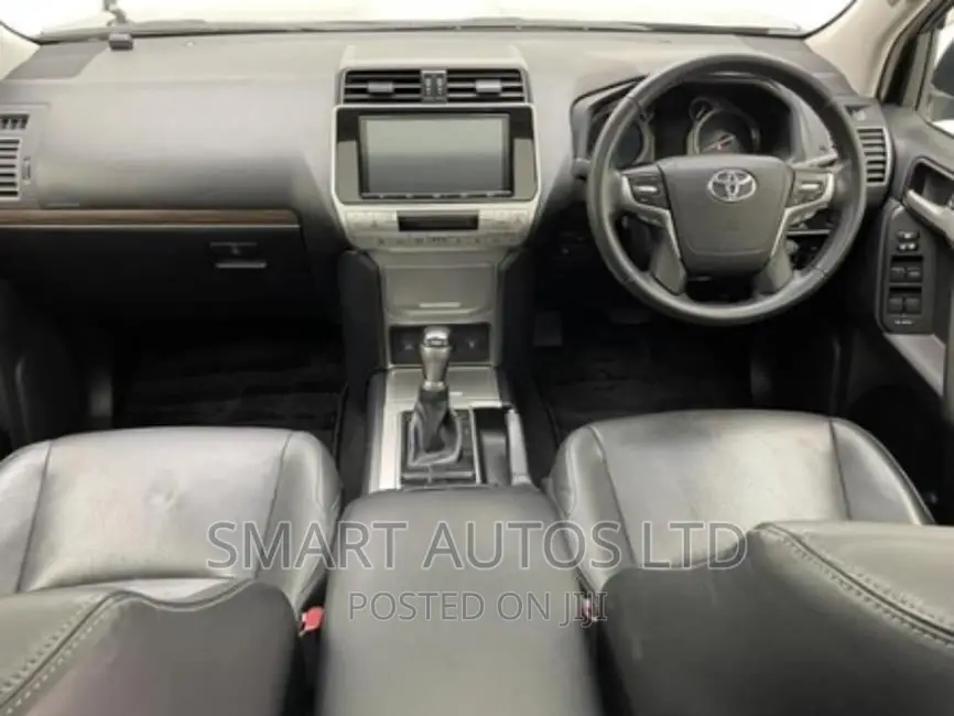 Toyota Land Cruiser Prado 2018 Black