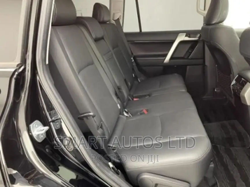 Toyota Land Cruiser Prado 2018 Black
